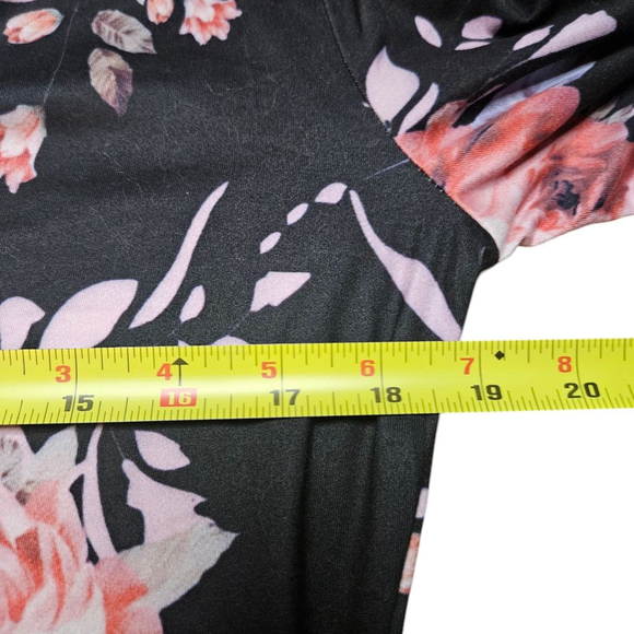 Beauhuty Medium Black Pink Floral Deep V-Neck Slim Fitted Long Sleeve Shirt - Picture 5 of 7